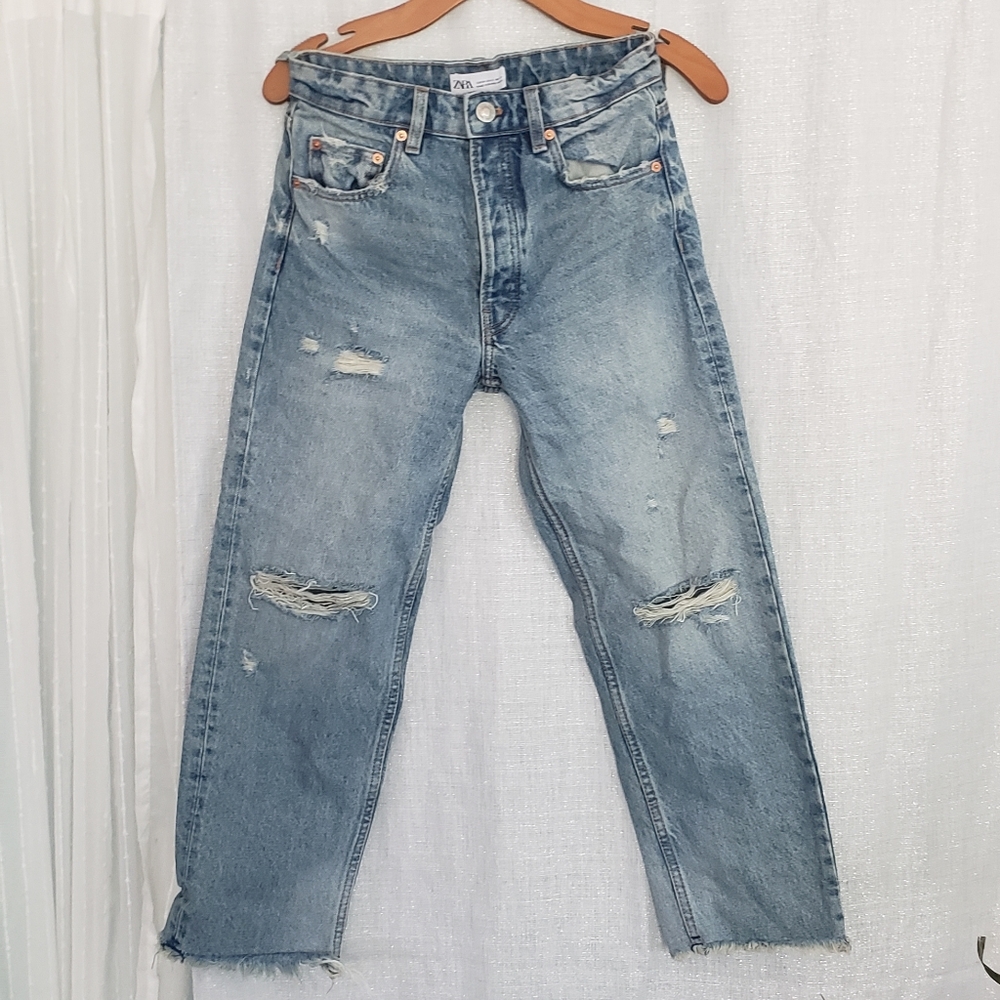 Zara light washed straight leg jeans